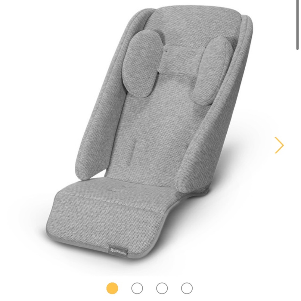 Uppababy infant snugseat like new